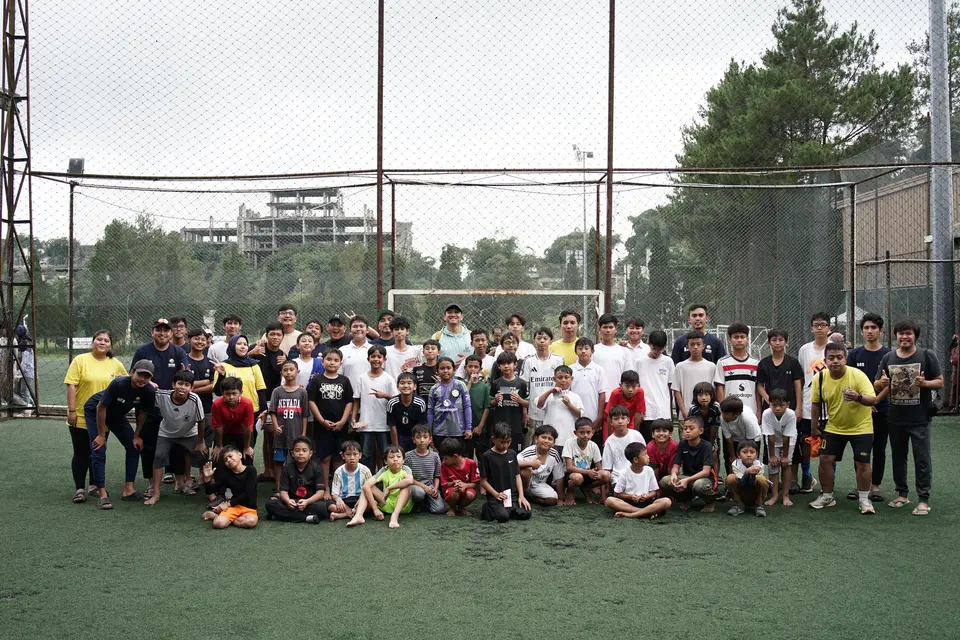 BSS Bintaro team gathering on the pitch