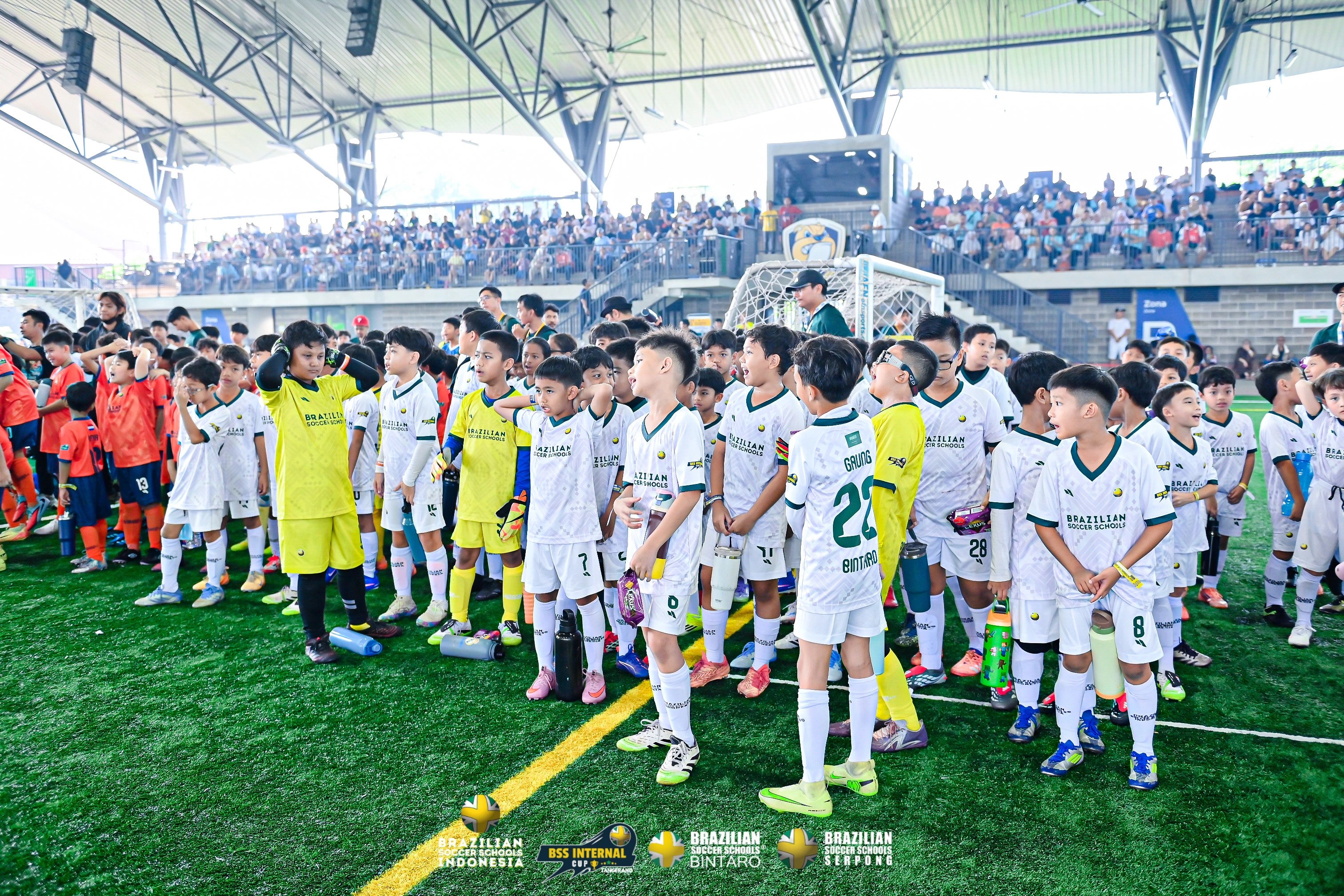 BSS Bintaro players gathering as a team